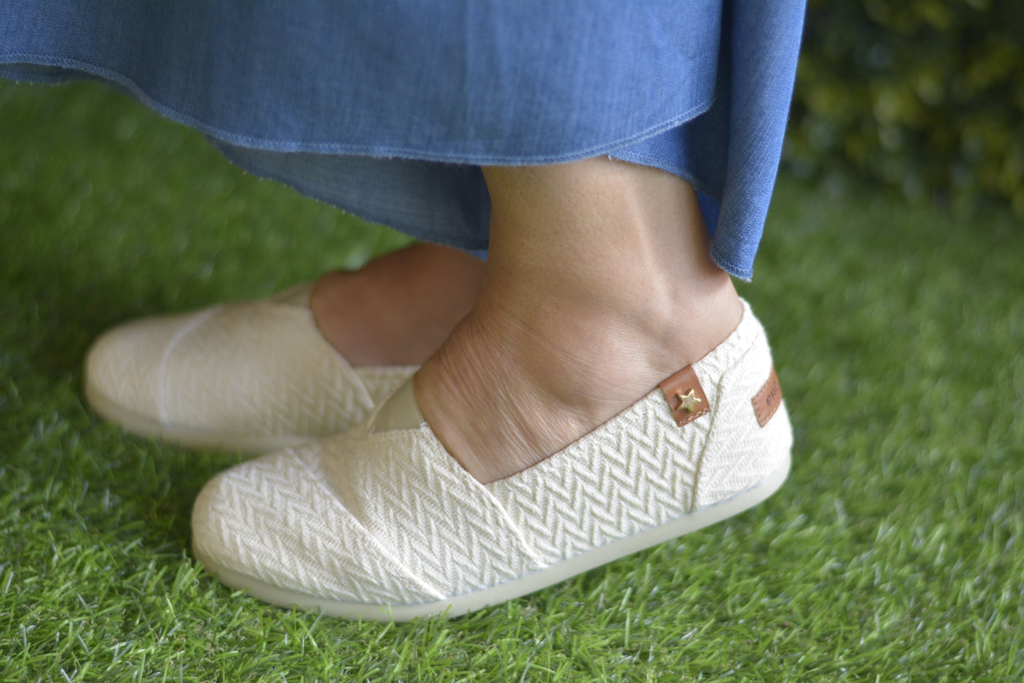 Alpergatas beige Cubanas