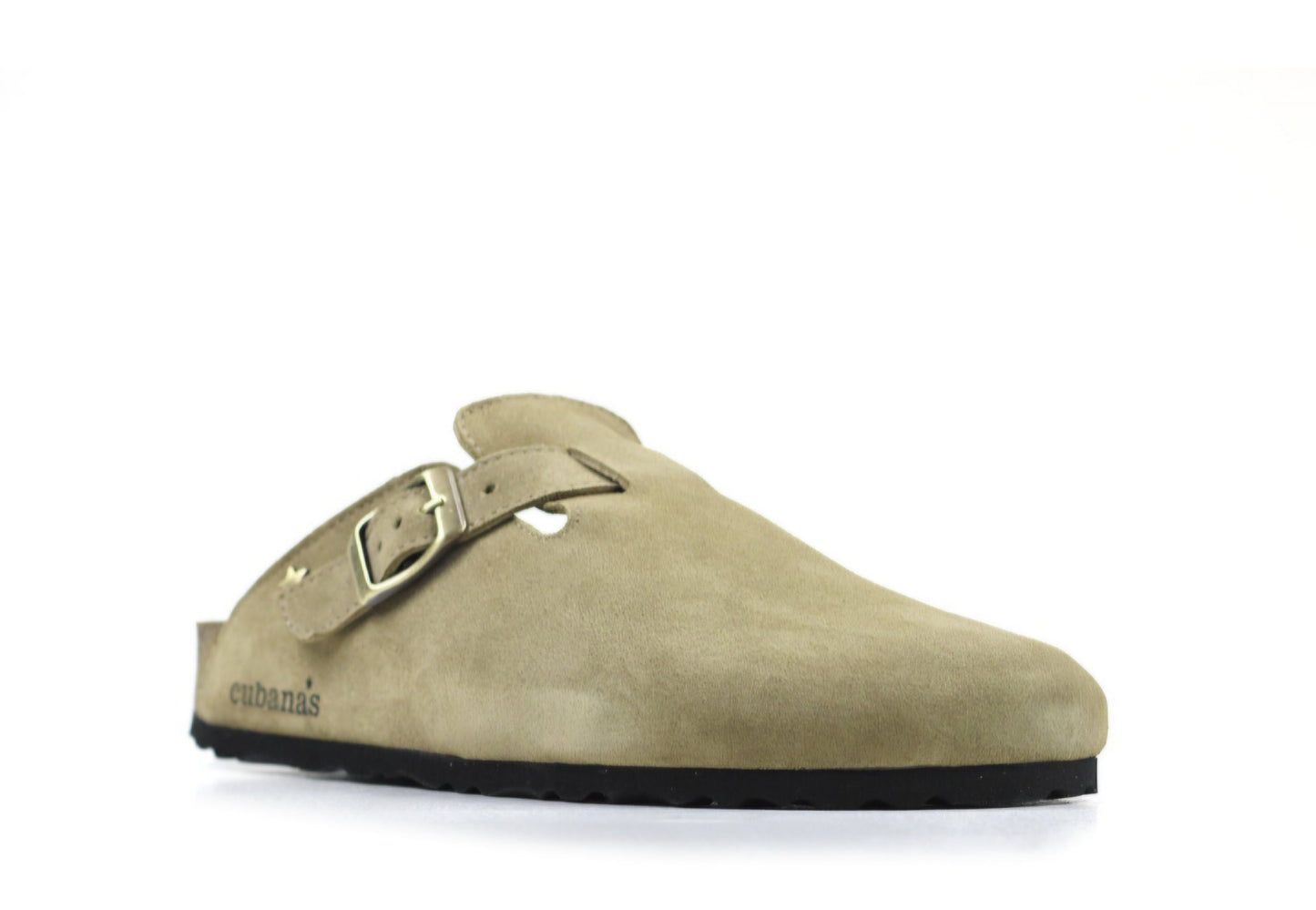 Sandálias fechadas cubanas