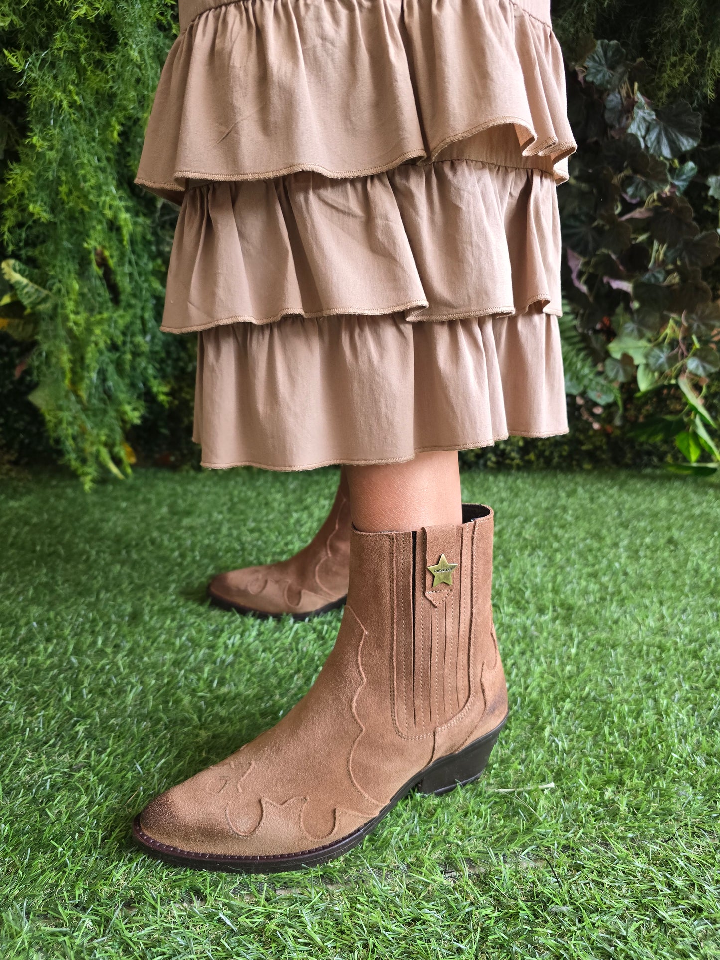 Botas Cubanas em Camurça Camel