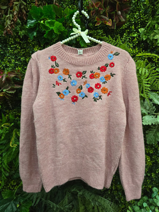 Camisola rosa com flores e brilhantes