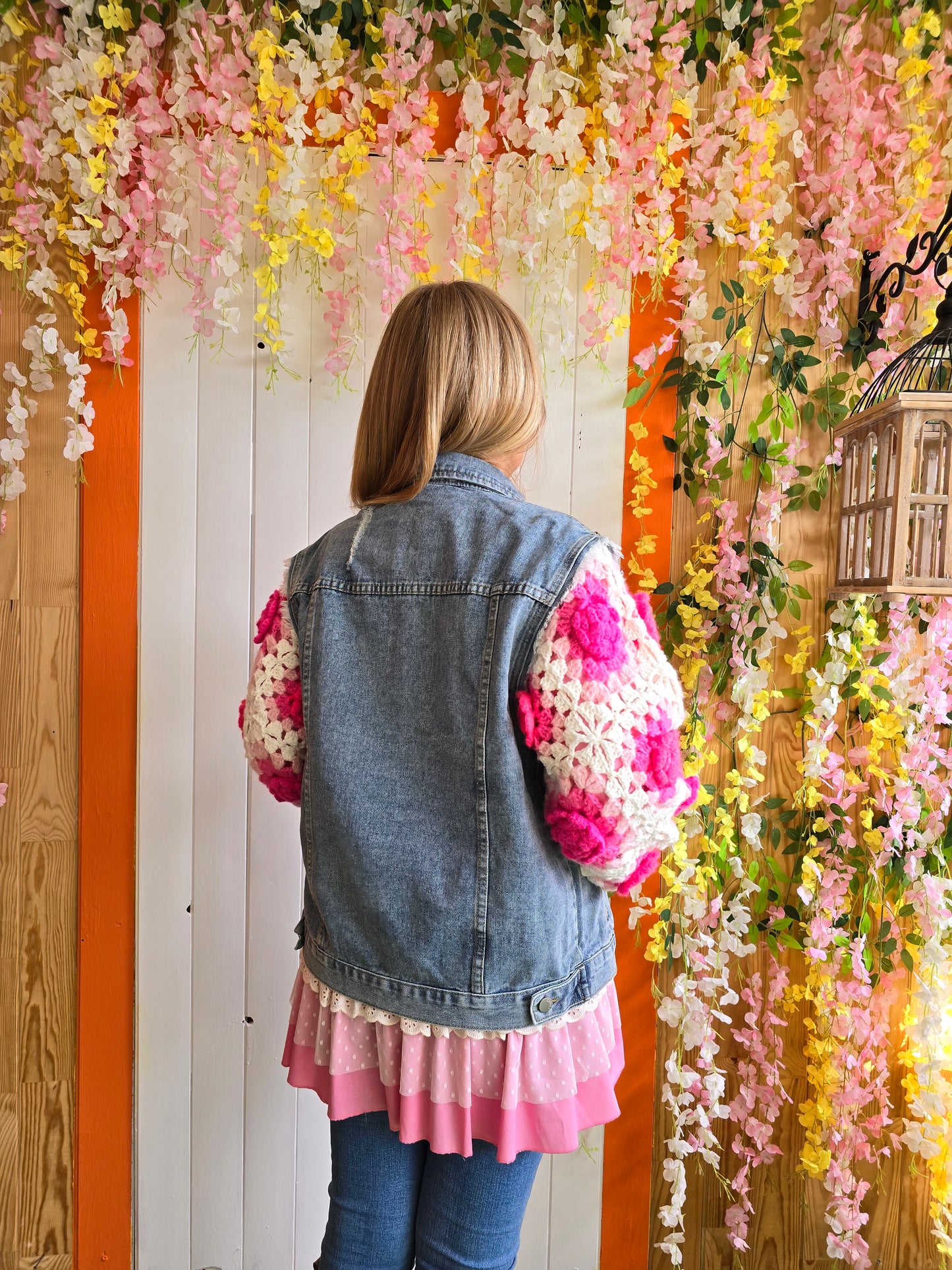 Casaco de ganga com manga flores